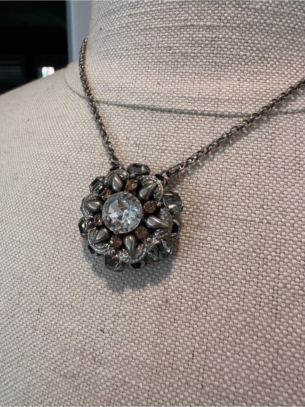 Retired Sorrelli Swarovski Crystal Pendant Necklace Antique Silver Tone Finish